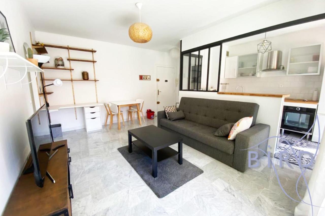Bright Flat Near To The Beach & Harbor Saint-Laurent-du-Var Exterior foto